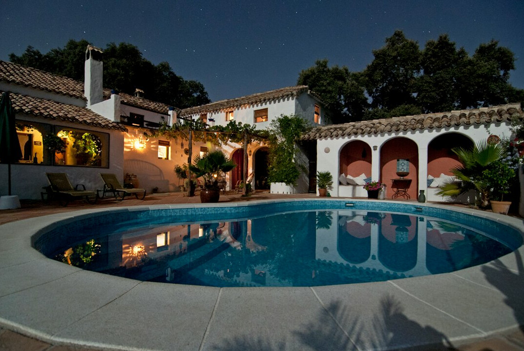 celebrity villa pool